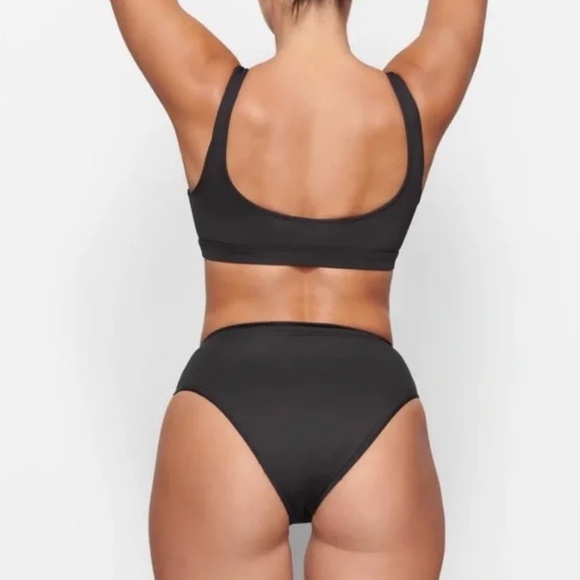 Skims Swim Mid-Waist Bottoms Onyx Black Size 3X NWT - Picture 3 of 3